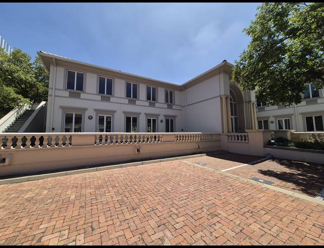 565M² OFFICE TO LET IN SANDTON CENTRAL